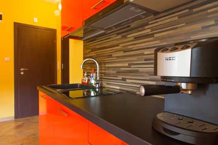 Менажиране на AirBnB и Booking имоти! Настаняване на гости и поддръжка