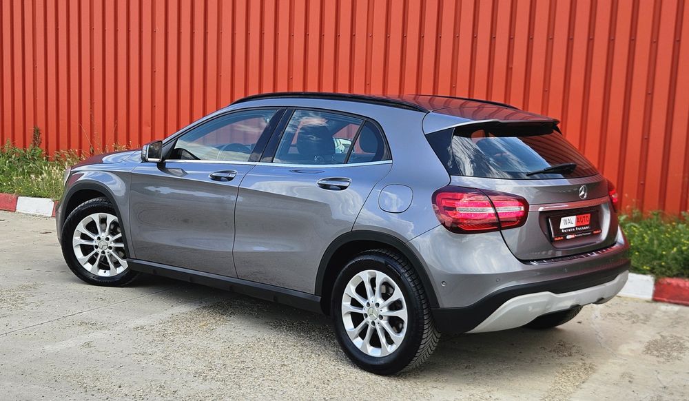MERCEDES-BENZ GLA 2018 — imagine 2