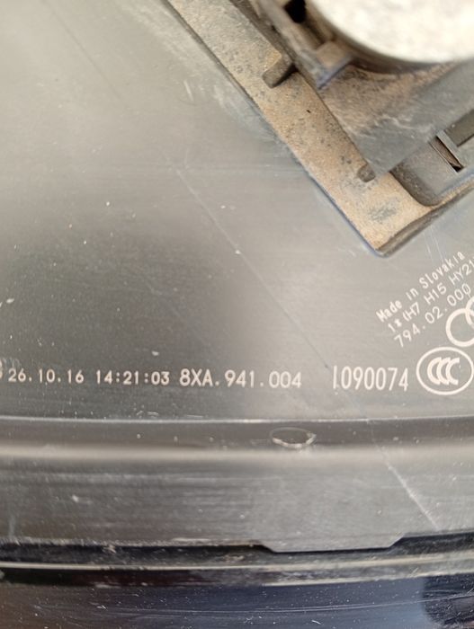 Far dreapta Audi A1 sportback 8xa cod 8XA 941 004