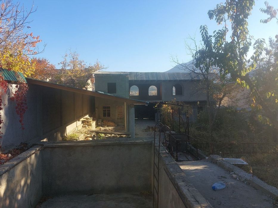 Dacha sotiladi sirochniy
