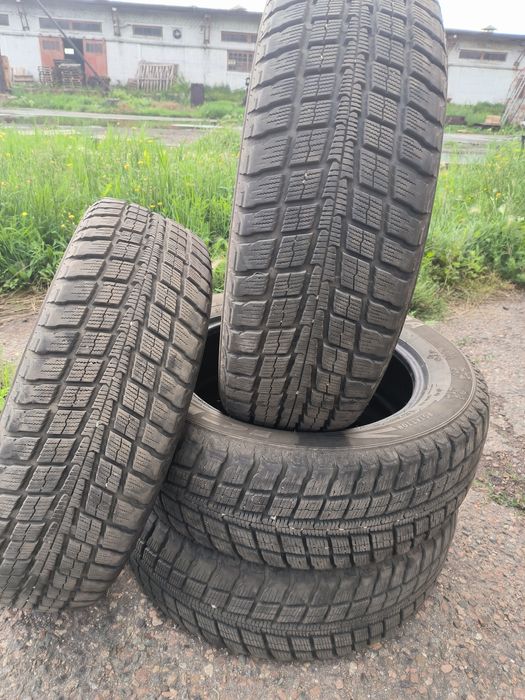 Продам резину r17