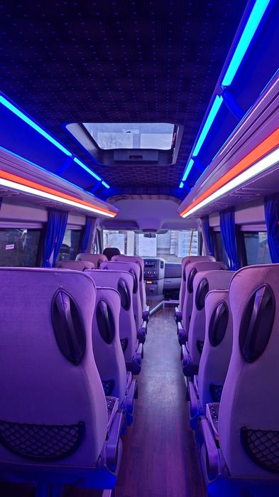 Transport persoane, excursii, team building uri, transferuri, etc