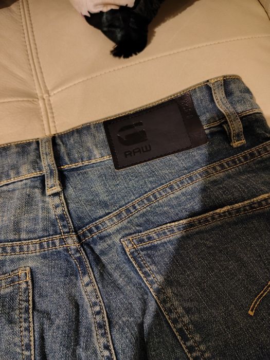 Разпродажба дънки 27