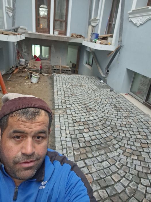 Vând piatra cubica și montez Vând piatra de munte și montez  boldura