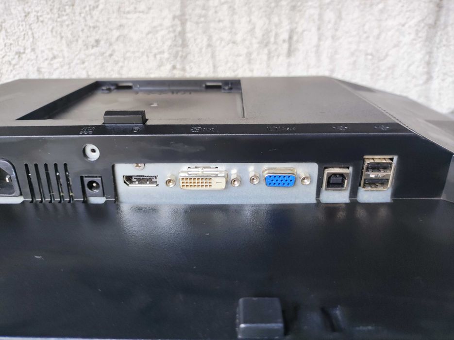 Monitor Dell profesional  model P2210T