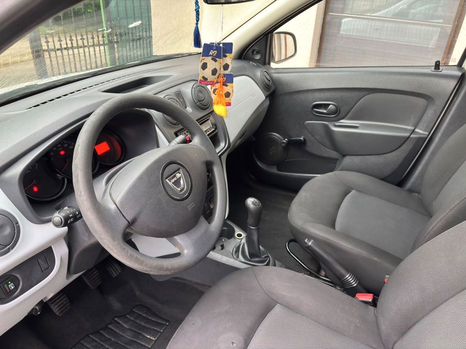 Dacia logan 2 149000 km reali se poate verifica are instalatie de gaz tomasetoo montata de circa 1 an este in stare buna