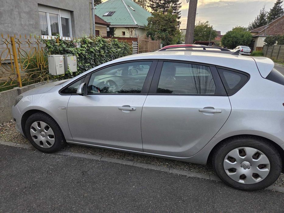 OPEL Astra 2014 — imagine 4