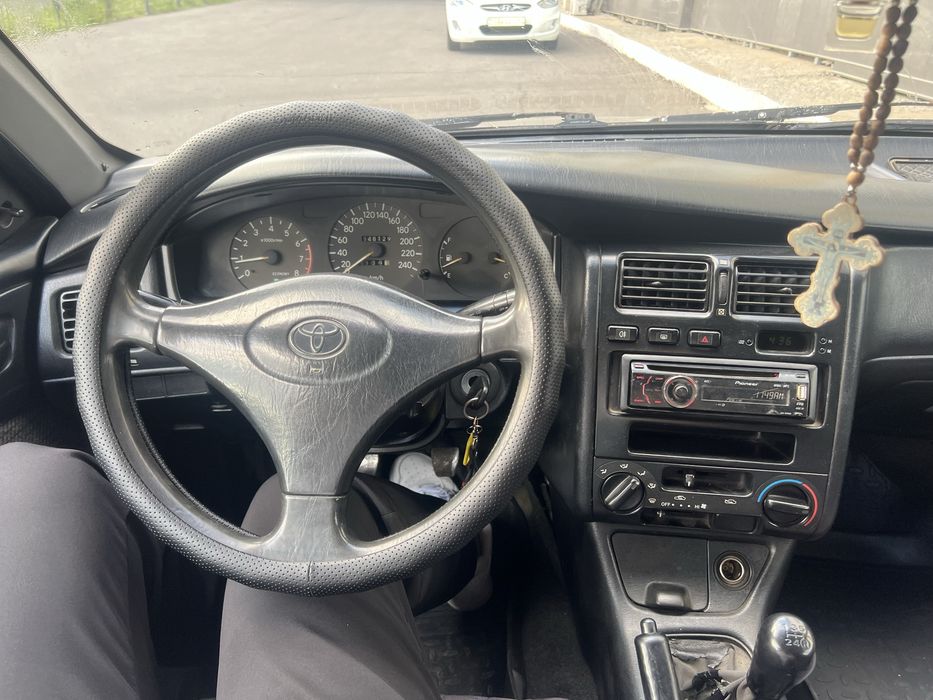 Продам Toyota Carina E