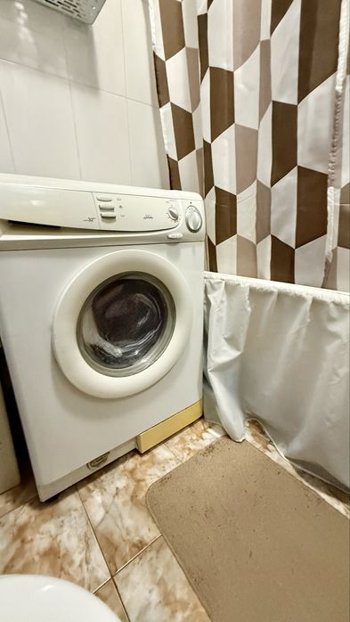 Продам стиральную машинку