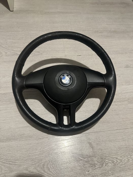 Продам спорт руль на бмв е46 е39 е36