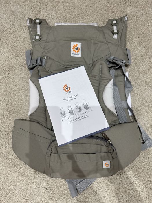 Marsupiu Ergobaby omni 360 Cool Air