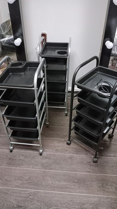 Полка для  парикмахерских услуг