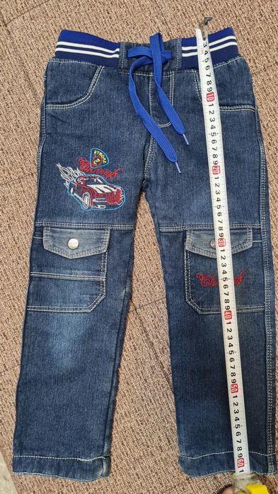 Продам джинсы утеплённые..