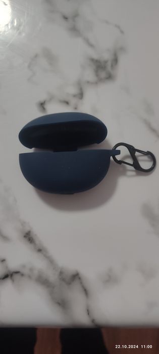 Продам чехол для наушников