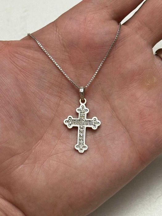 LANT + PANDANTIV AUR alb 18K - CRUCE - 16 Diamante = 0.16Ct - 6.3g !