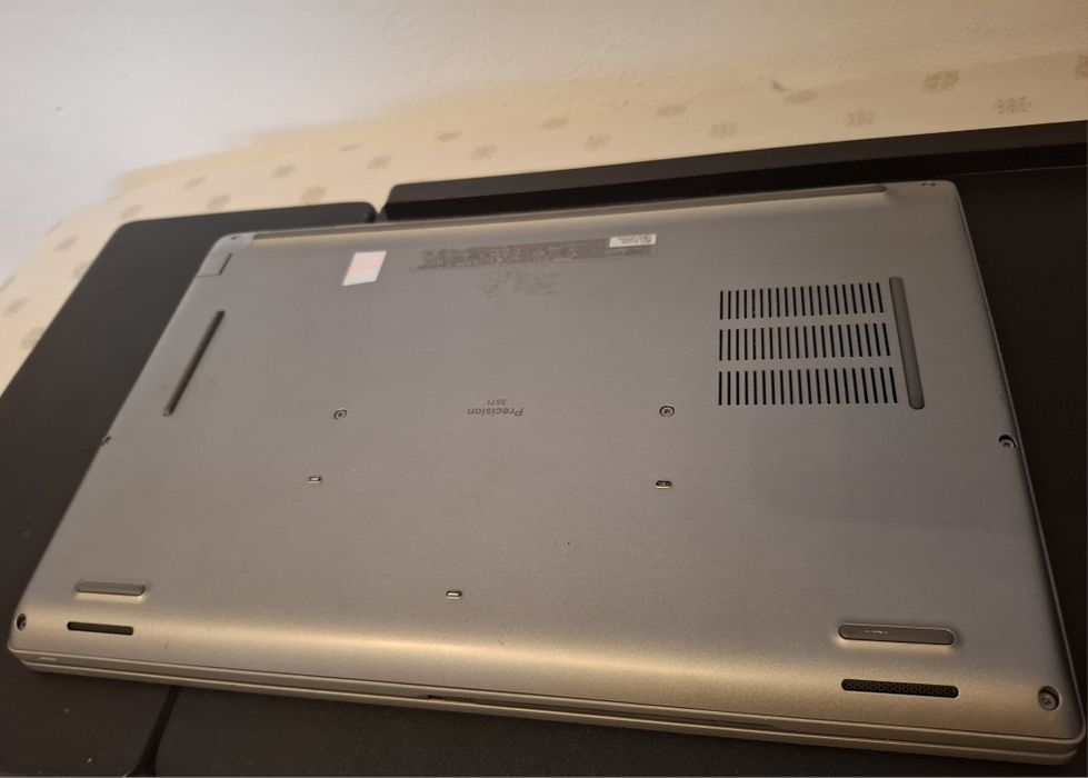 Laptop Gaming/Workstation mobil Dell Precision 3571 i7-12800H, 32GB, nVidia T600, NVMe 512GB