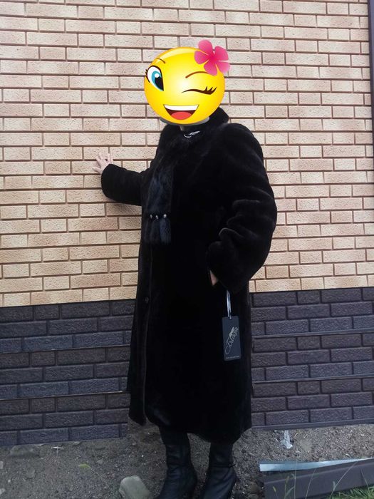 Продам шубу новую