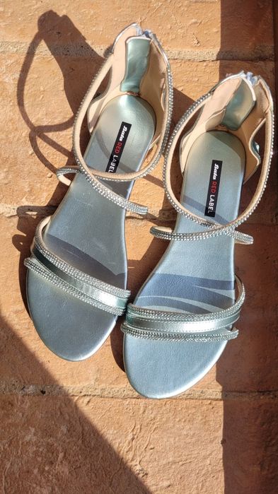 Sandale Bata, noi, cu pietricele, 37