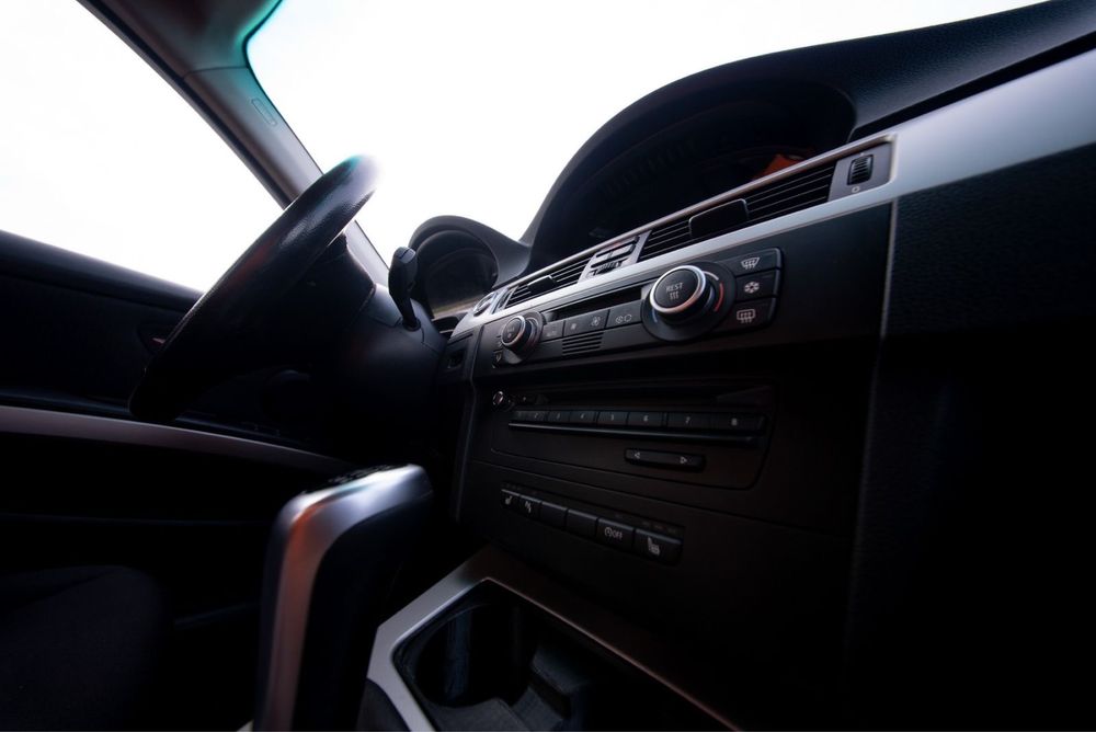 BMW 318d E91/2009/Facelift