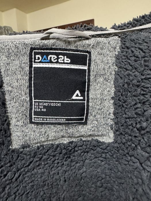 Продам кофту. Не дорого.