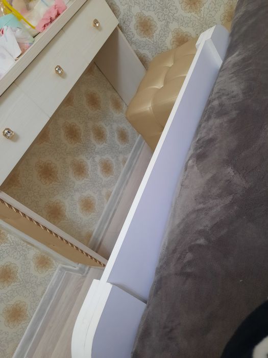 Бортик для кровати