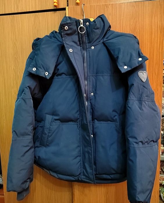 Продам женскую куртку