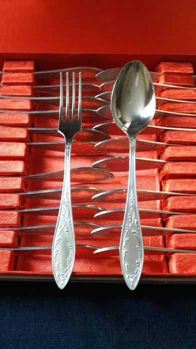 Столовые мельхиоровые приборы