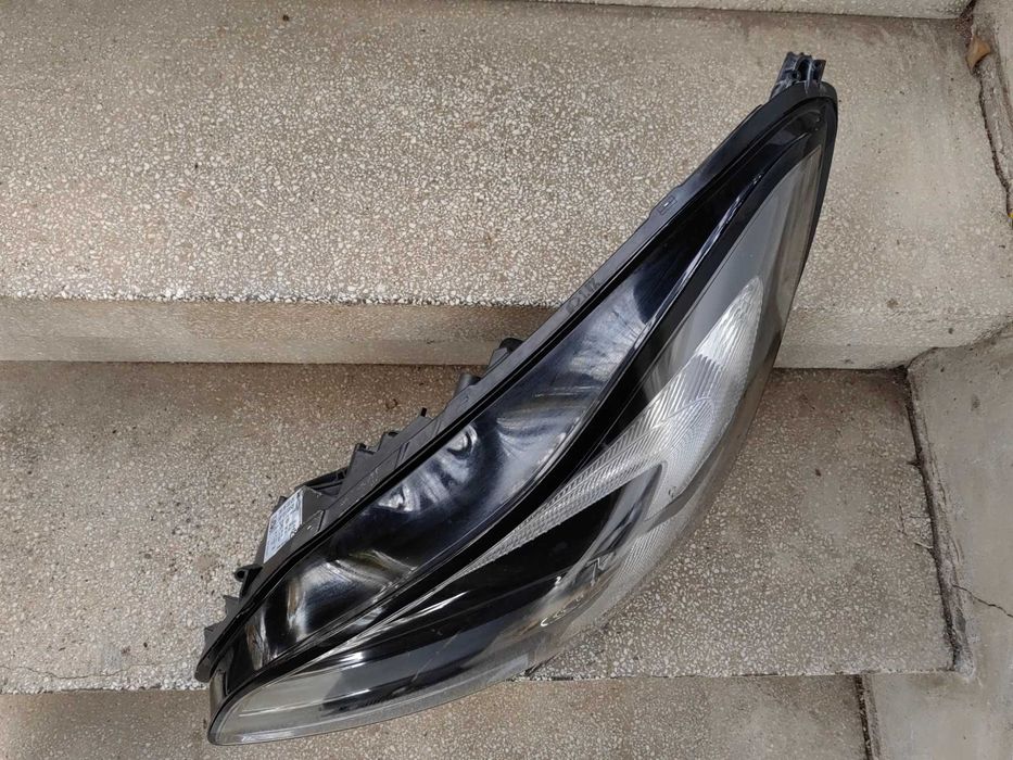 Фар Opel Corsa E LED DRL ляв / Фар Опел Корса Е Оригинален