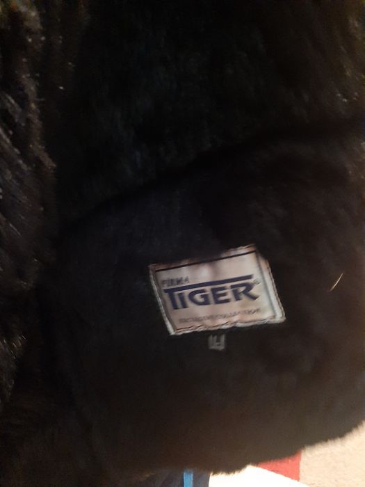 Продам дубленку на мальчика