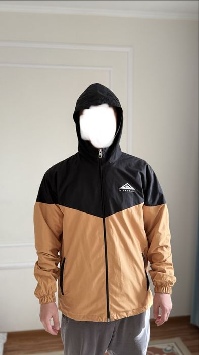 Ветровка б/у Новая