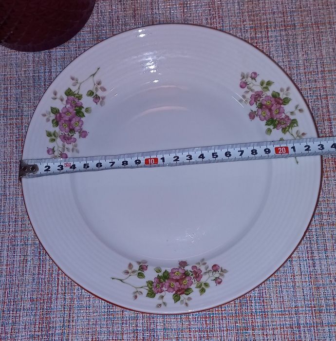 Български порцеланови чинии Изида