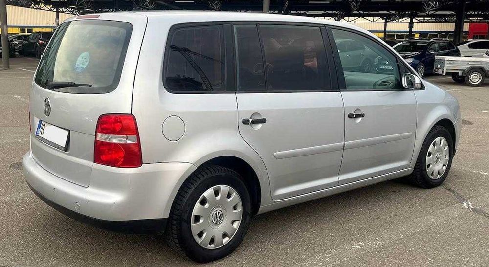 VOLKSWAGEN Touran 2005 — imagine 3