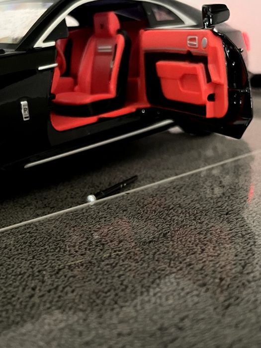 Rolls roys Spectre original modelka