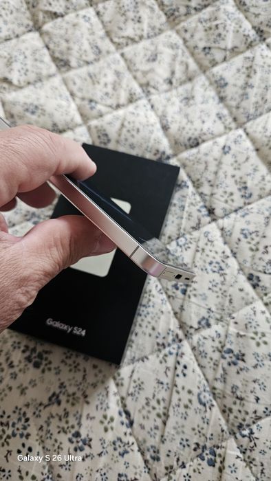 Samsung S24 Cream 128 GB Батерия на 99% Неразличим от Нов