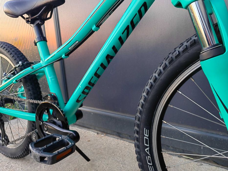 Specialized Hot Rock 20" детски алуминиев велосипед