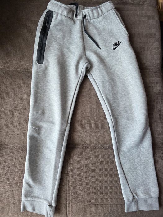 Спортен екип Nike Tech