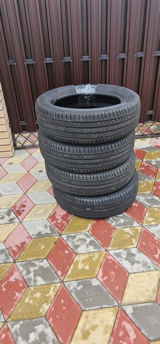 Продам комплект летних шин