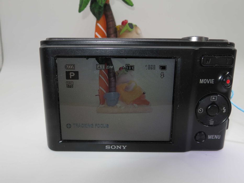 Sony Cybershot W800 ултракомпактен цифров фотоапарат, 20 MP дигитална камера, пълен комплект, тествана и работи Отлично