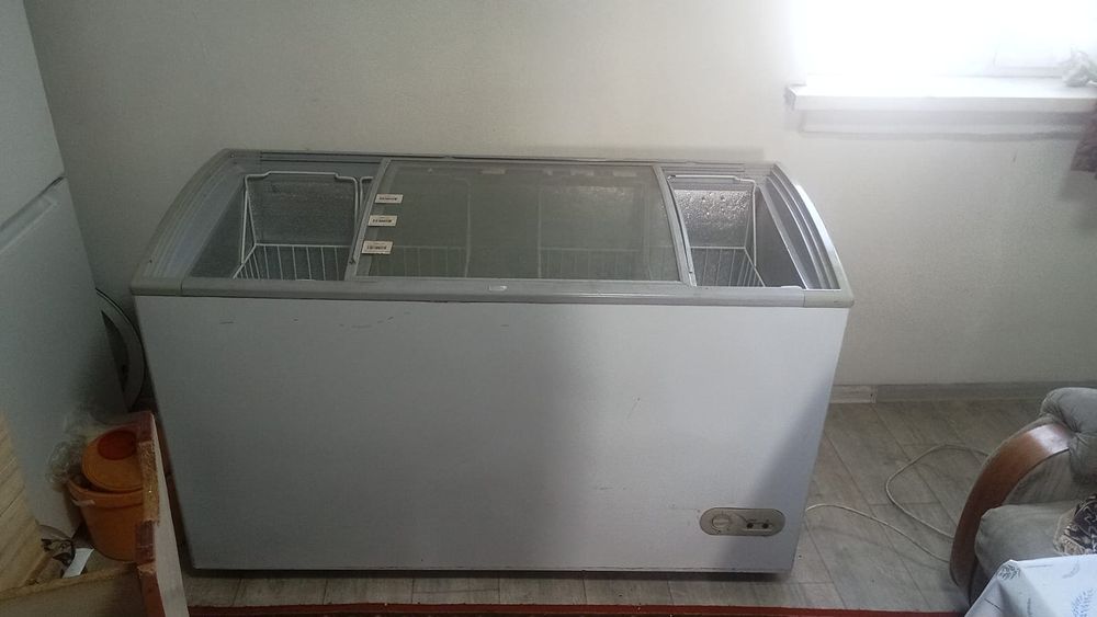 Продам морозильную камеру