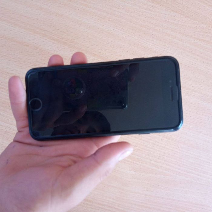 iPhone 7 128 gb srochna