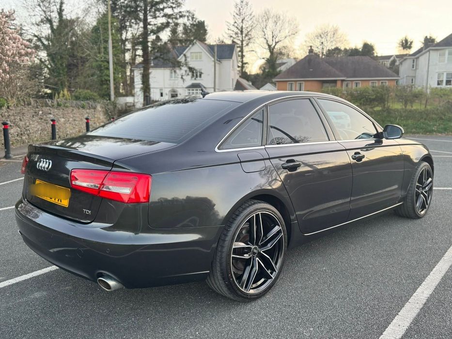 Portiera usa portbagaj triple bara spate trager faruri aripa fuzeta interior scaune volan navigatie oglinda praguri audi a6 c7