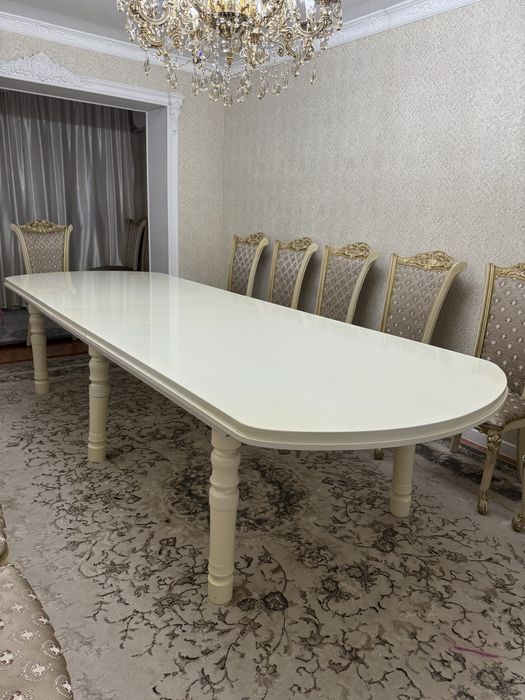 Стол 3-3,5 метр………..