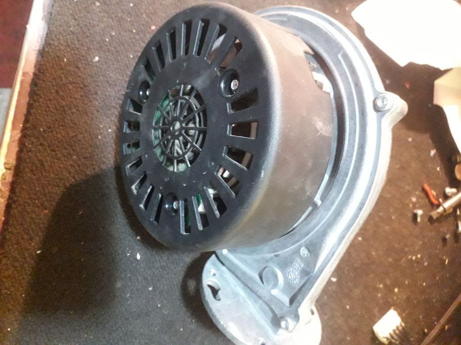 Ventilator FIME VPX0090897 , PX 118 019 00 , 325 - DC 60 V  Ebmpapst N