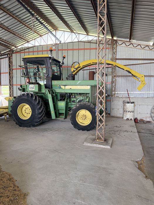 Tocator de siloz jhon deere