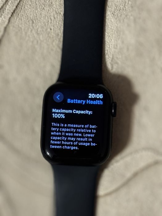 Apple watch series 8