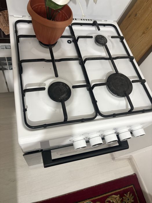 Холодильник и газ плита