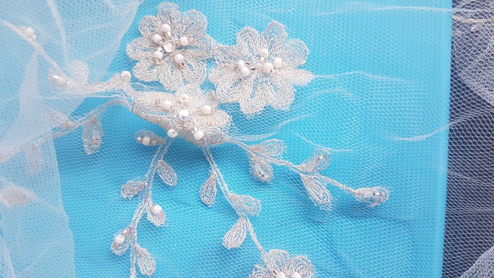 Сватбен воал, с нишки от бяло злато