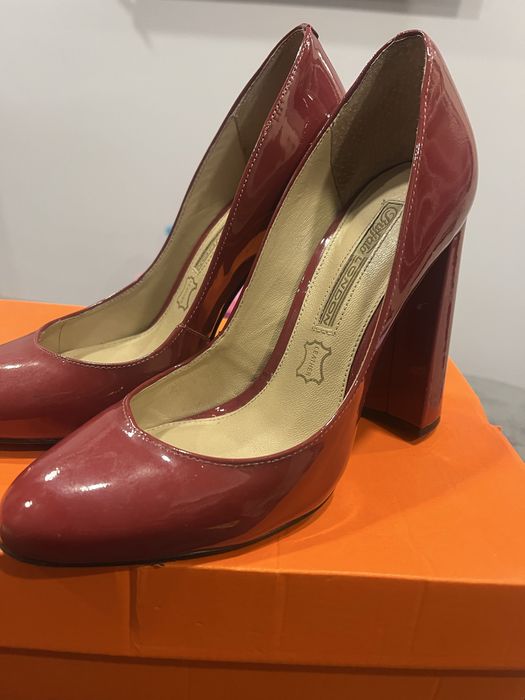 Официални обувки