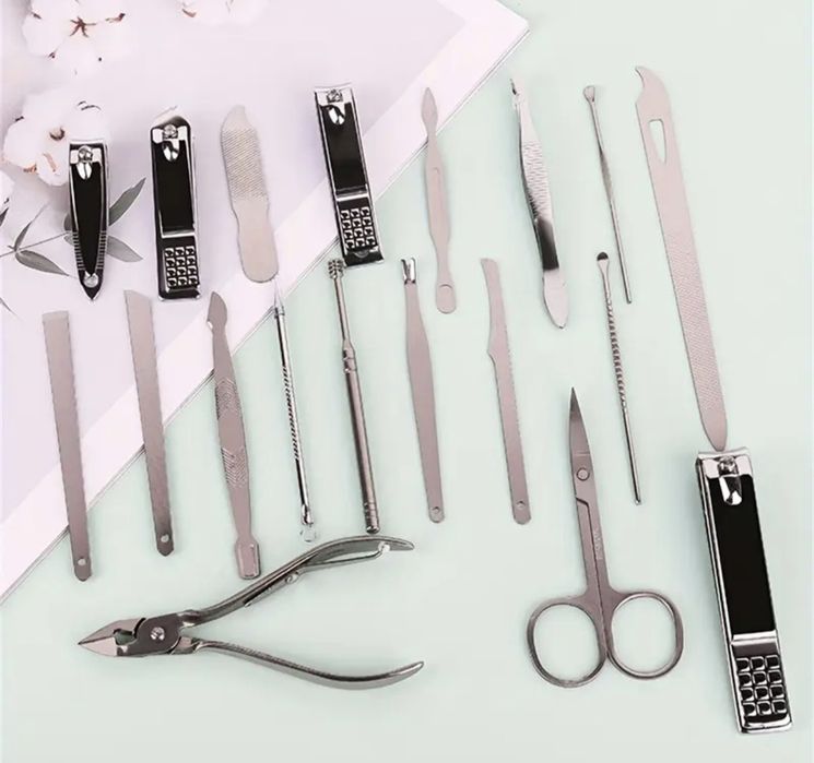 Set manichiură 19 piese – Elegant & Compact