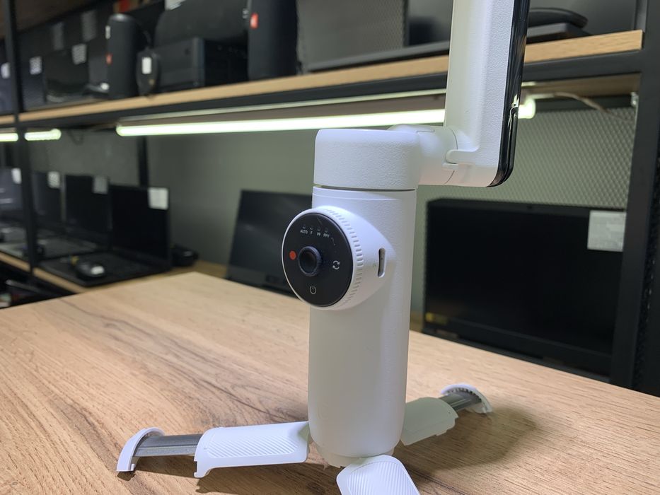 Стедикам Insta360 Flow, электронный, белый, 10608/А10